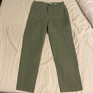 Mid Rise Cargo Crop in Utility Green